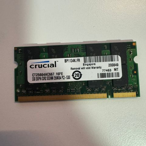 Crucial • 2 GB • DDR2 • 667MHz