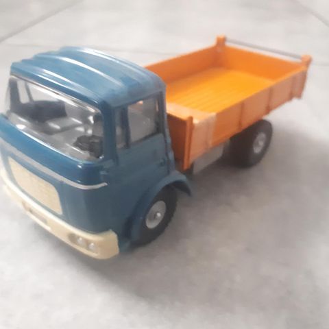 Selges Berliet Gak fra Corgi Toys