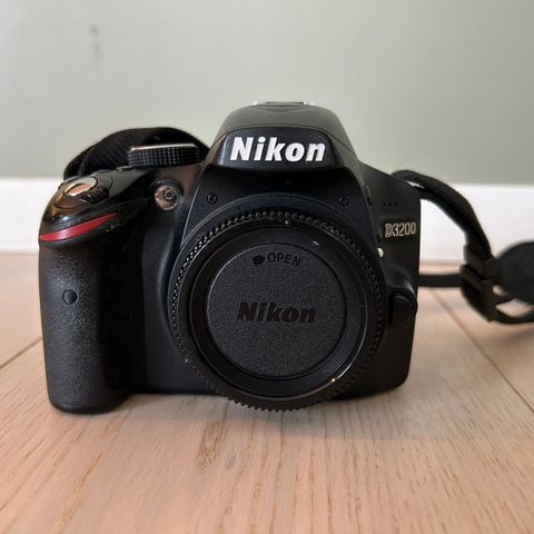 NIKON D3200/18-55VR BLACK DIG.SLR
