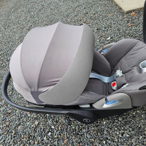 Cybex cloud z i-size