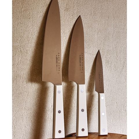 3 Zara Home kniver produsert av det spanske bestikkfirmaet Arcos