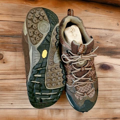 Som ny Merrell Vibram Str 40