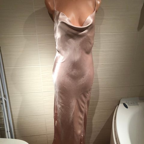 Zara slip dress kjole M-38 / S-36 rosa kveldskjole stropper