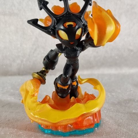 Smolderdash Skylander