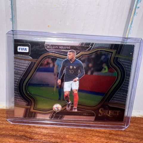 Kylian Mbappe Panini Select Field Level