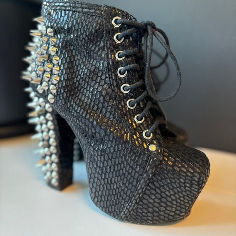 Jeffrey Campbell str. 36