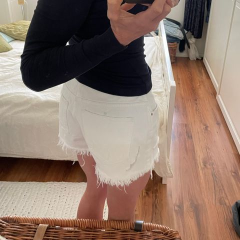 Nydelig hvit Zara Shorts