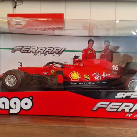 Ferrari Racing SF21 1:18