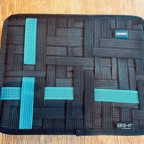 Grid-it by cocoon iPad case