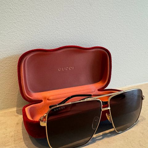 Sikre deg sommersesongens eksklusive Gucci solbriller med polariserte glass