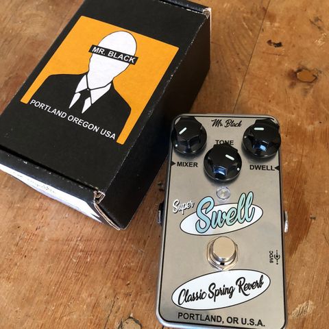 Mr. Black Super Swell Spring Reverb