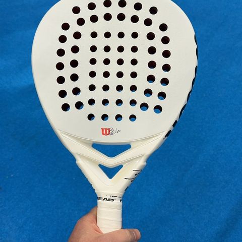 Wilson Bela LT 2.0 Padelracket (Lett og aerodynamisk)