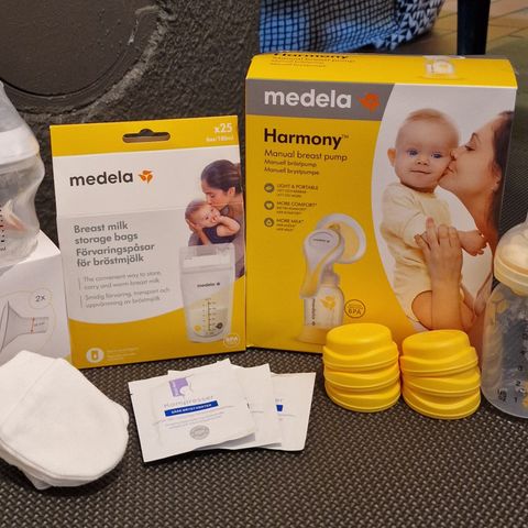 Medela brystpumpe + ekstra