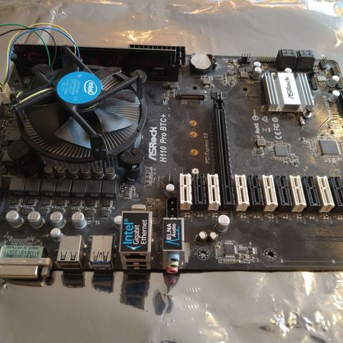 Asrock H110 Pro BTC+ Mining Hovedkort + Cpu + Ram + Kjøler