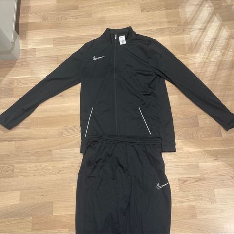 Nike tracksuit