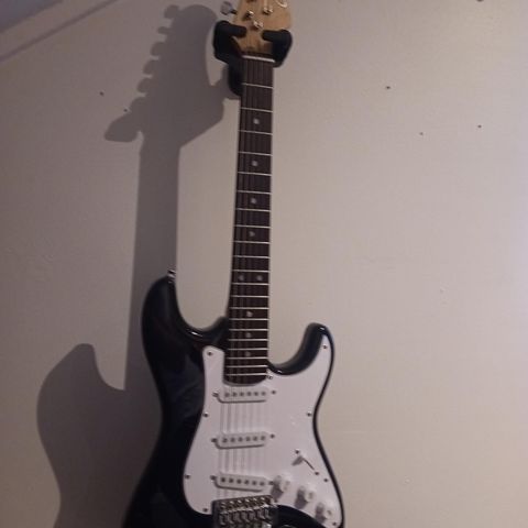 Eko "stratocaster" 3/4