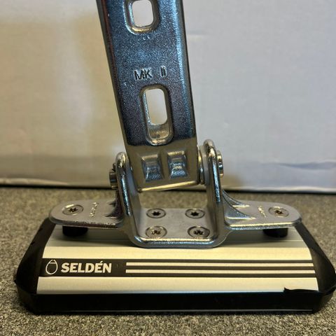 Selden Spinnakerbom vogn for 32mm T-skinne