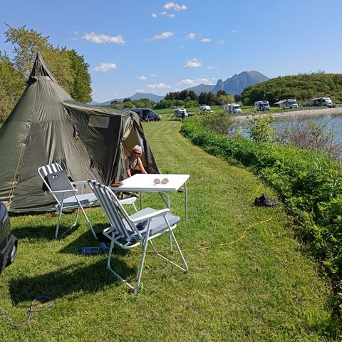 Lavvo Helsport Varanger 4-6