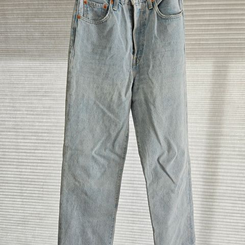 Levis ribcage str 25