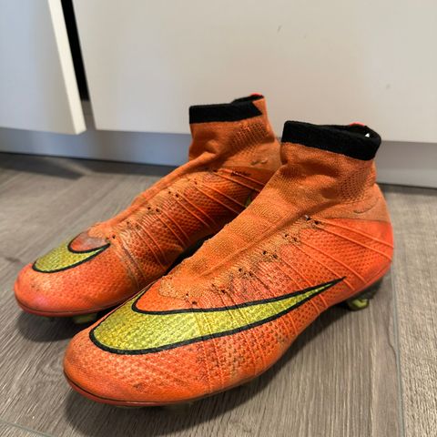 Nike Superfly 4