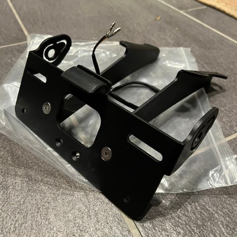 Kort skiltoppheng / tail tidy til Yamaha MT-09