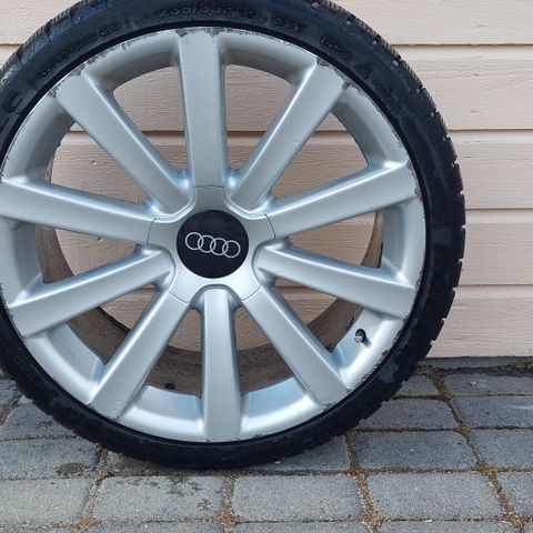 Felger og Dekk til Audi A4   vinter uten pigg, 235/35x19