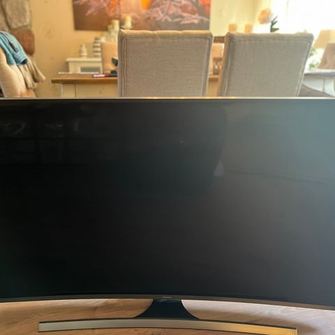Helt rå bilde gjengivelse . 55 tommers Samsung curved tv