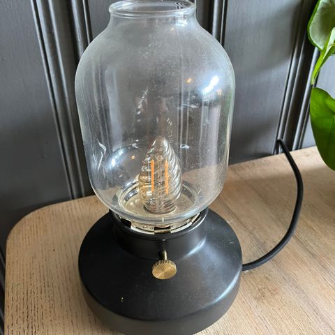 Tärnaby bordlampe ikea