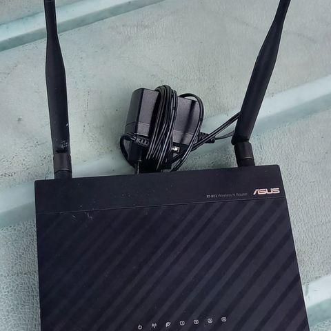 Asus RT- N12