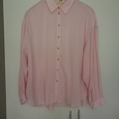 Fin rosa bluse i str. L