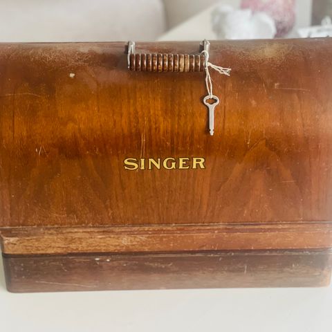 Singer  symaskin/ singer/symaskin/gammel symaskin/vintage singer symaskin