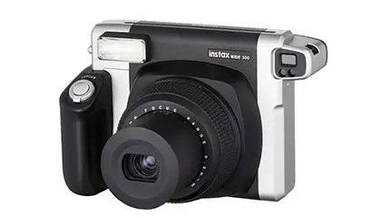 Polaroid kamera till leie: “Fujifilm Instagram Wide 300” - store bilder 62x99 mm