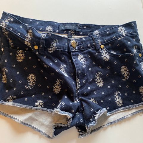 VINTAGE JUICY COUTURE SHORTS (M)