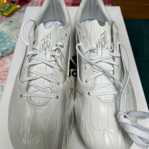 Adidas F50 Adizero IV FG (Kom gjerne med bud)