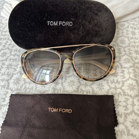 Tom Ford Cat Eye shades