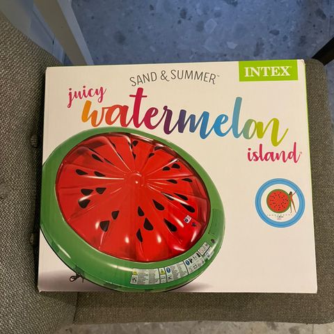 Stor og søt vannmelon bademadrass