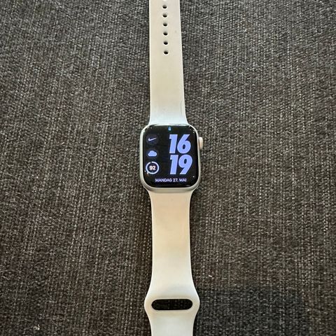 Apple Watch 8 series 41mm GPS