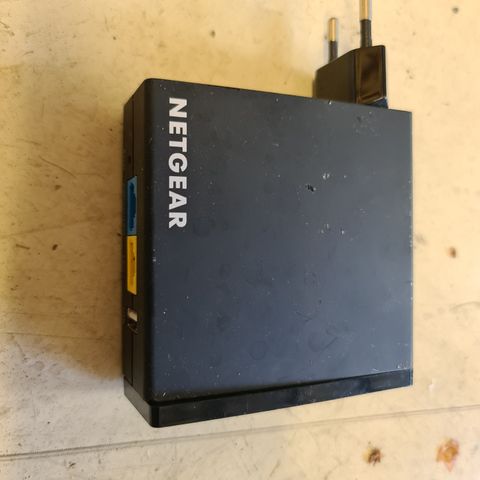 Netgear N300 Travel router PR2000