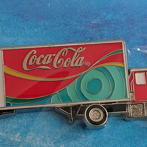 Coca cola pins Truck Athens 2004 selges