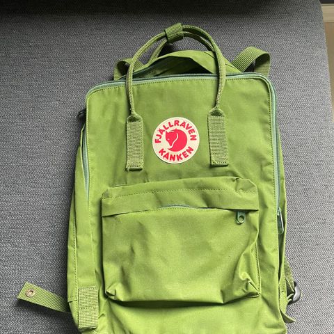 FjällRäven kånken i fargen forrest green