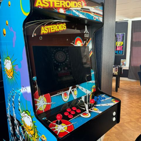 Arcade Machine Asteroids 3300 Game