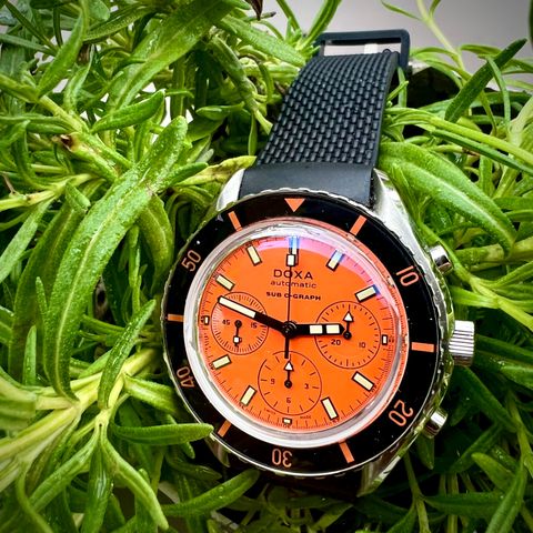 Doxa 200 C-Graph Orange