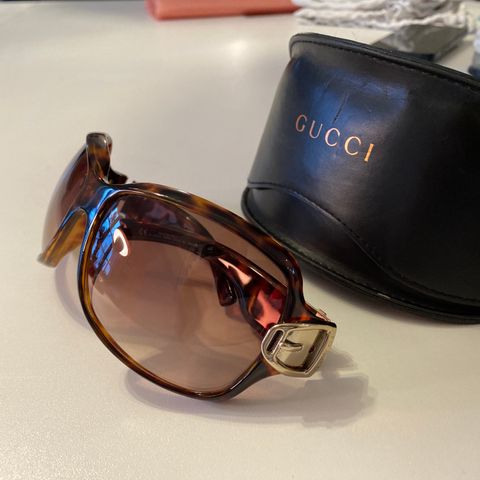 Gucci solbriller (2591/s) i veldig god stand