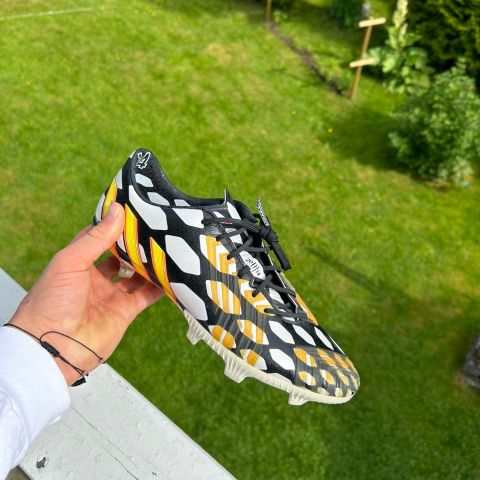 Adidas predator