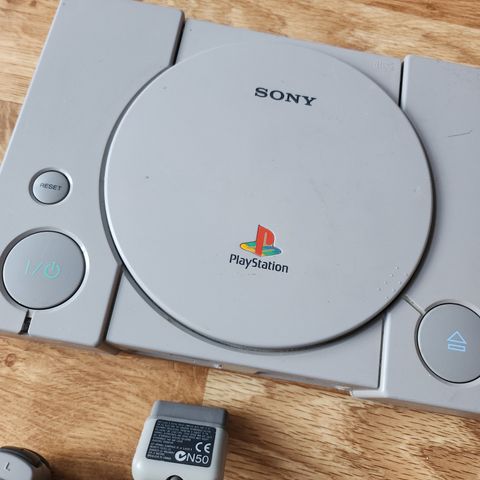 Plastaion 1 og Playstation One selges