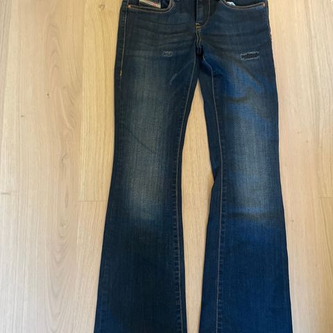 Diesel jeans Str 12 år- som ny!!