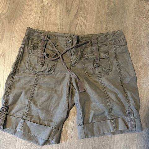 Vero moda shorts str. 36