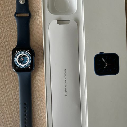 Apple Watch 6 (GPS + Cellular) 44mm-Blue
