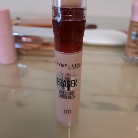 Maybelline instant anti-age eraser/concealer