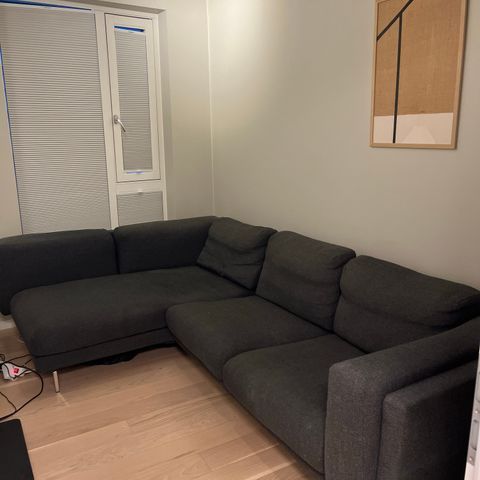 Grå sofa fra IKEA